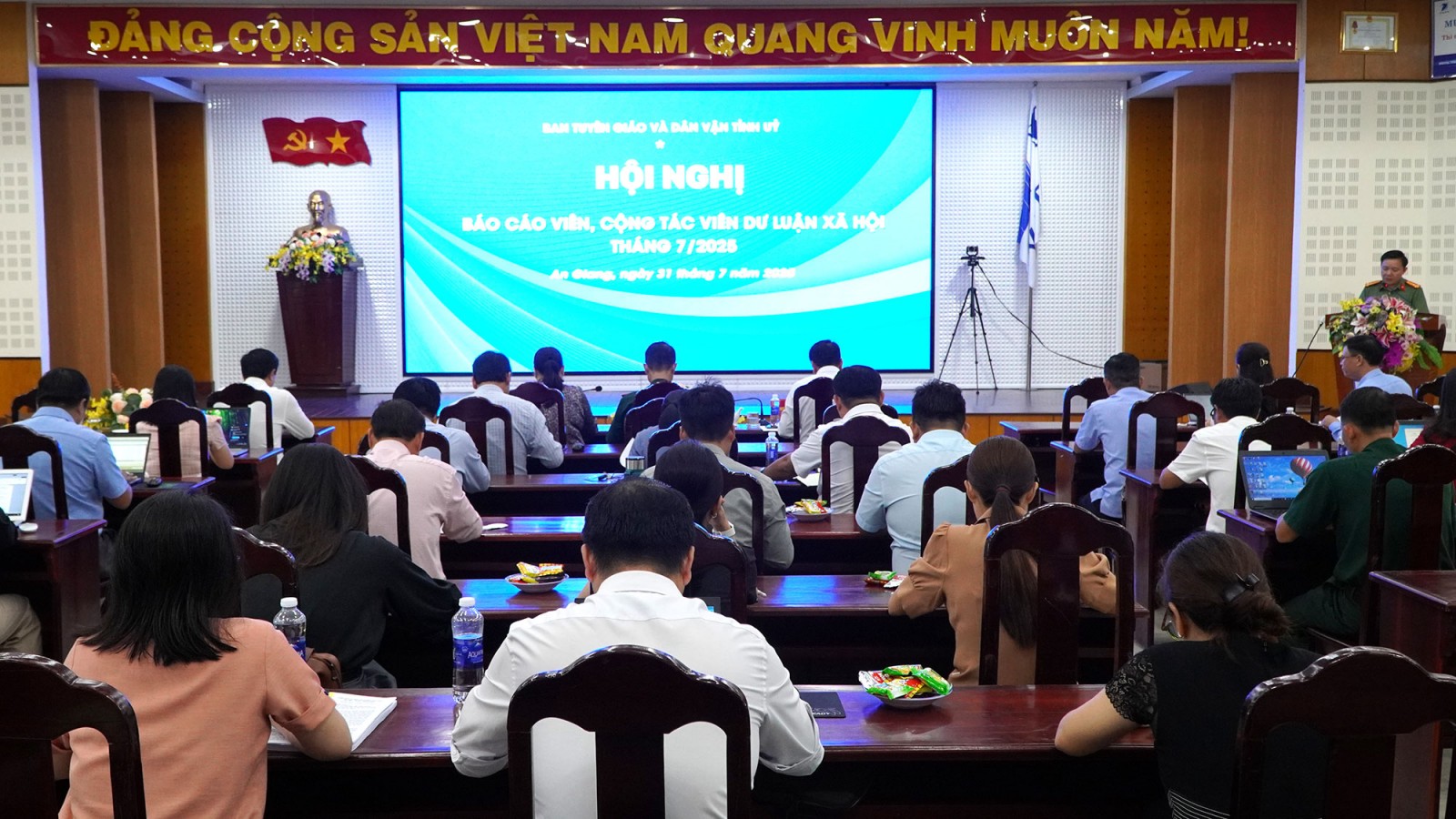 Tuyên truyền đậm nét các ngày lễ, kỷ niệm, sự kiện quan trọng của đất nước