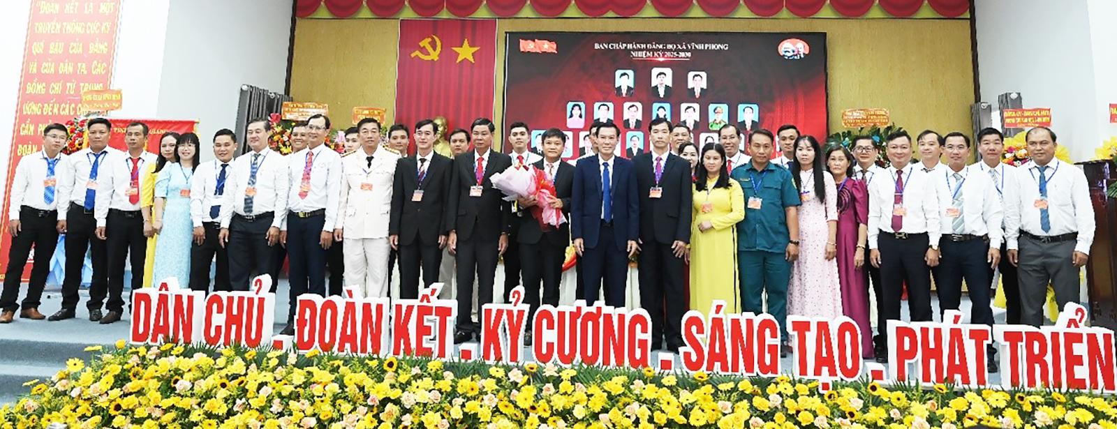 Đảng bộ xã Vĩnh Phong tổ chức đại hội nhiệm kỳ 2025 - 2030