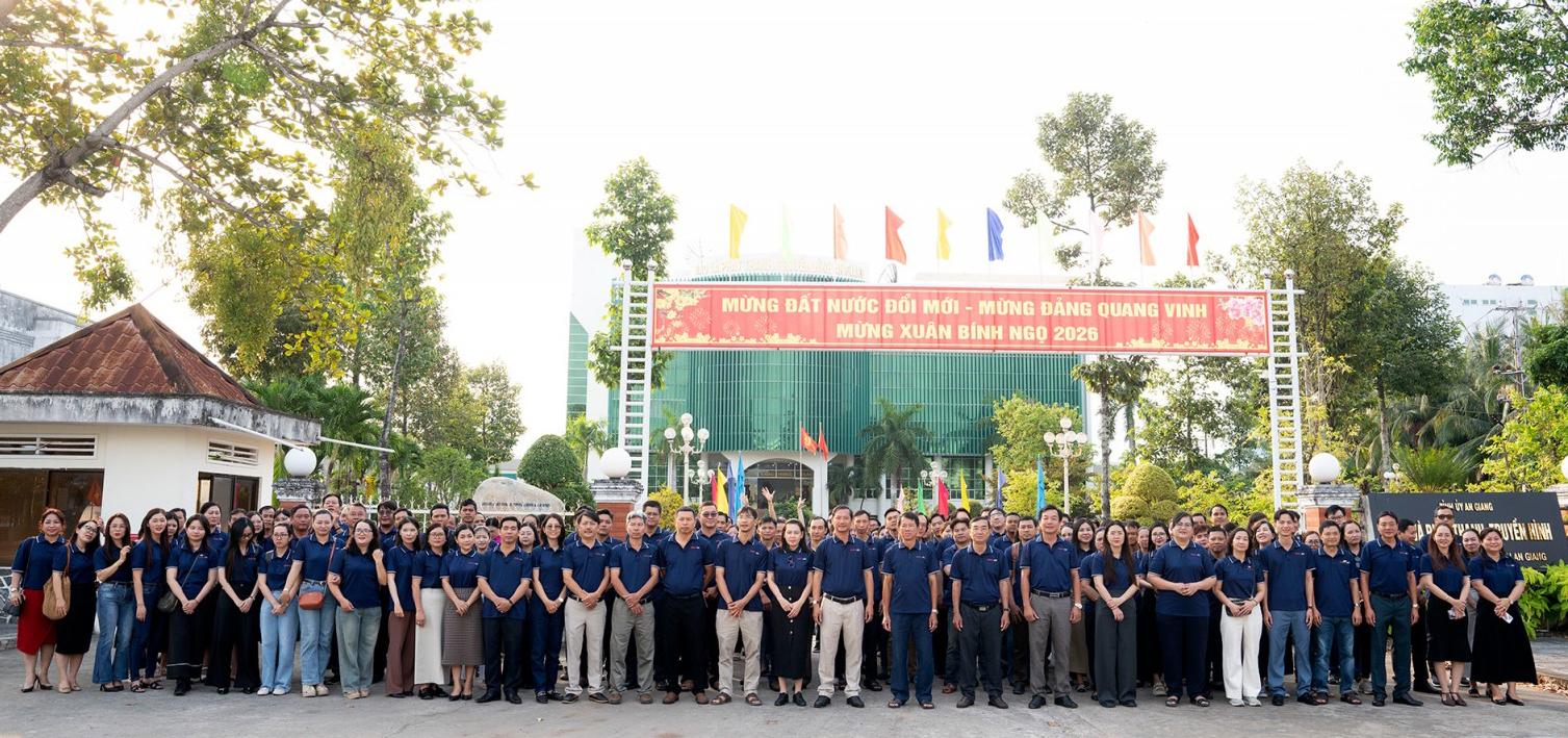 Báo và Phát thanh - Truyền hình tỉnh An Giang phát động Tết trồng cây “Đời đời nhớ ơn Bác Hồ”