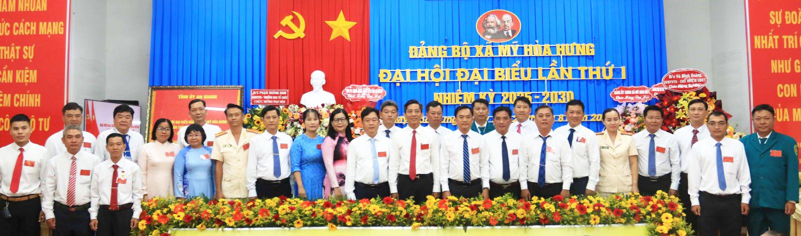 Ban Chấp hành Đảng bộ xã Mỹ Hòa Hưng nhiệm kỳ 2025-2030