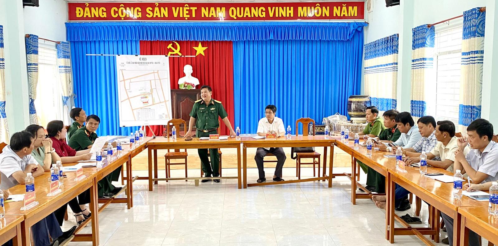 Ban Chỉ huy phòng thủ Khu vực 2 - Long Xuyên triển khai kế hoạch giao nhận quân tại xã Tri Tôn