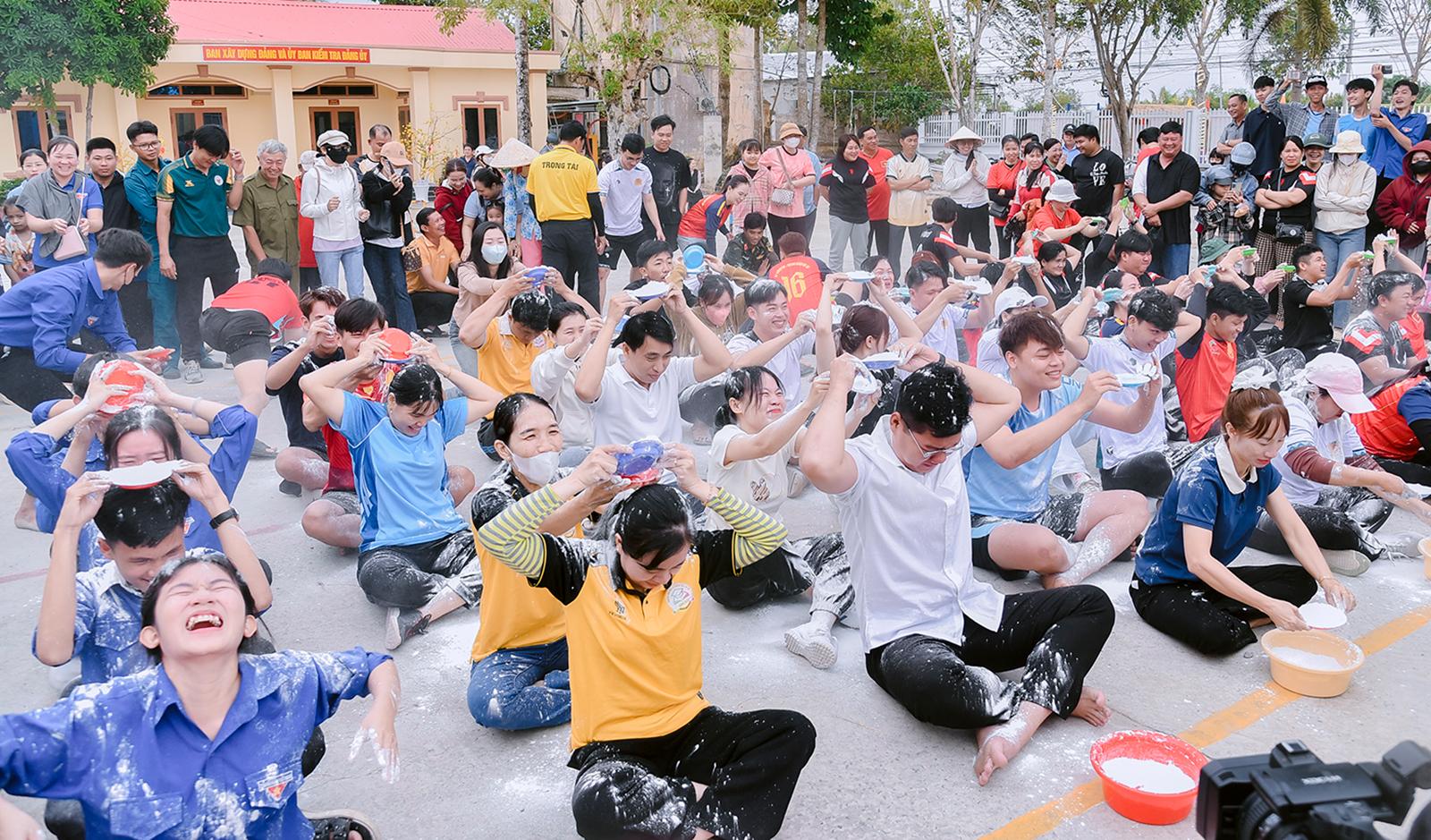 Sôi nổi hoạt động mừng Xuân Bính Ngọ tại xã Vĩnh Điều