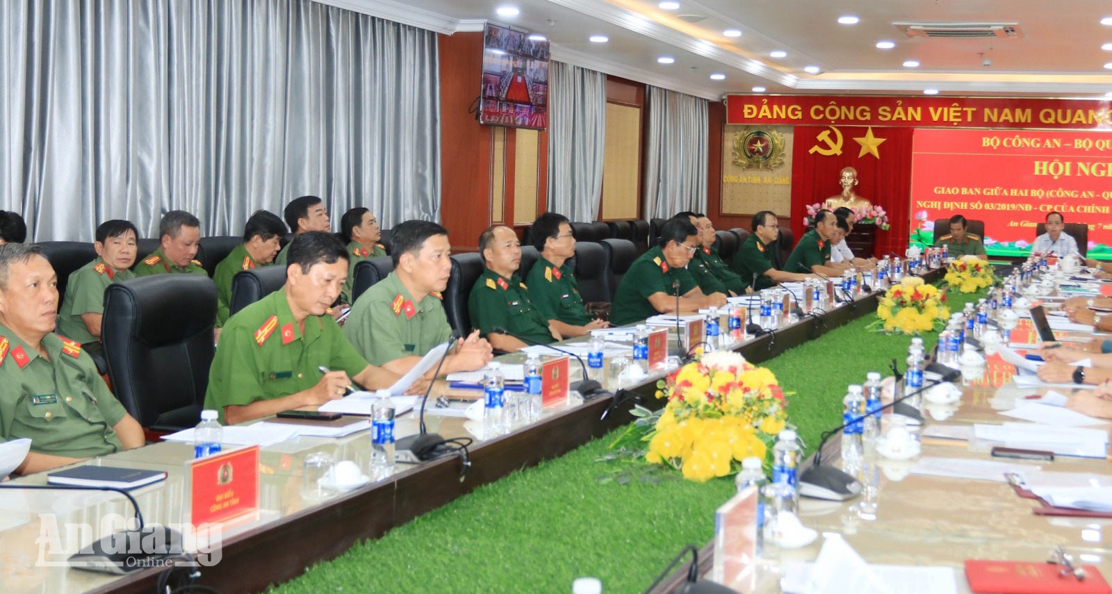 Đại biểu tham dự hội nghị