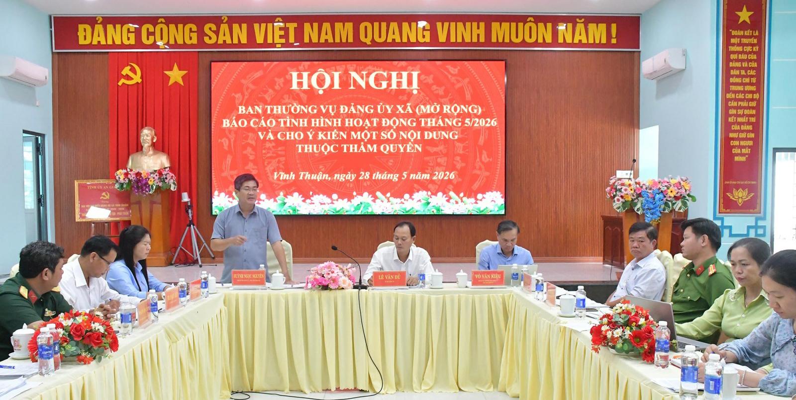 Xã Vĩnh Thuận cập nhật dữ liệu đảng viên 4.0 đạt 100%