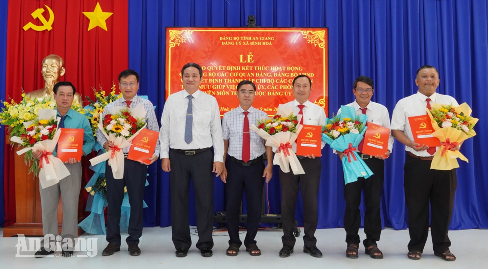 Đảng ủy xã Bình Hòa thành lập 9 chi bộ trực thuộc