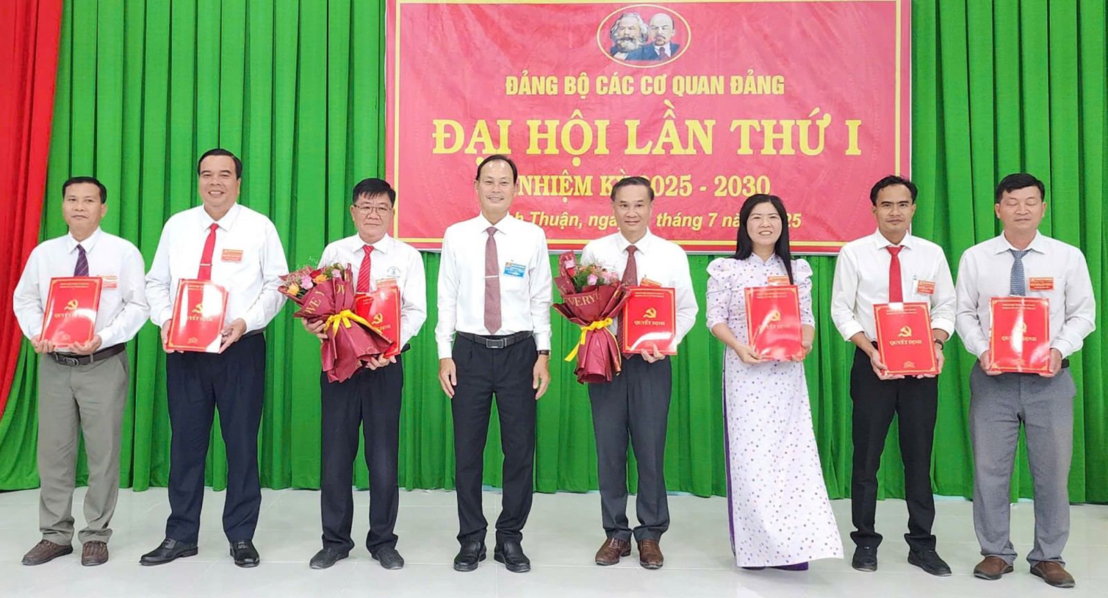 An Giang: Đại hội chi, đảng bộ cơ sở nhiệm kỳ 2025-2030