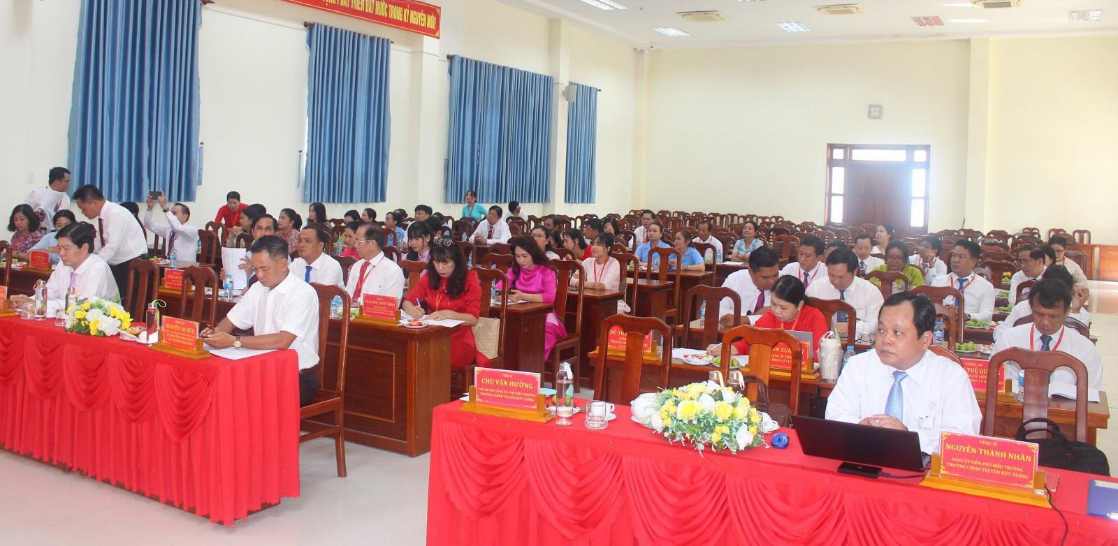 Trường Chính trị Tôn Đức Thắng khuyến khích giảng viên ứng dụng AI vào giảng dạy