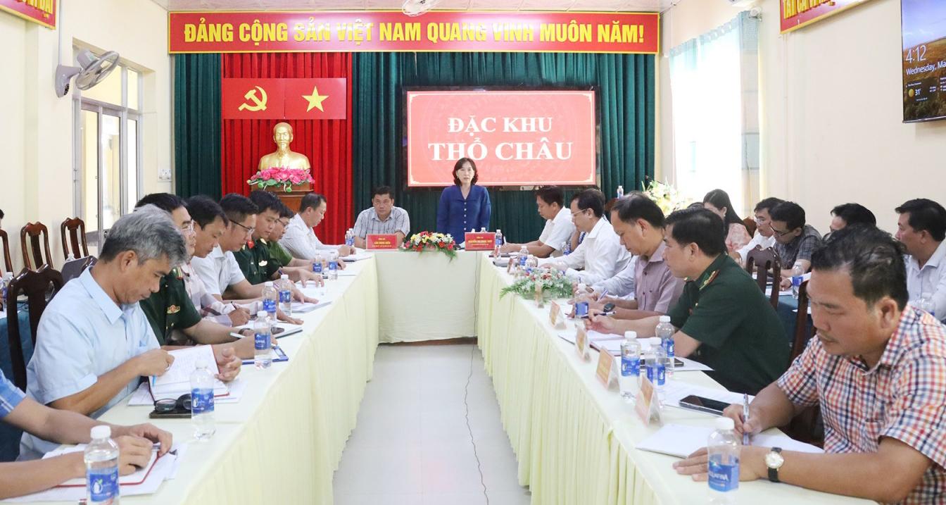 Khảo sát đầu tư xây dựng y tế, giáo dục trên địa bàn đặc khu Thổ Châu