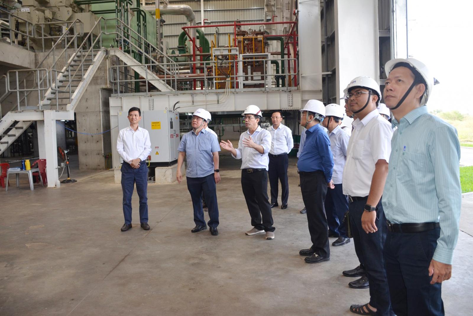 Chủ tịch UBND tỉnh An Giang Hồ Văn Mừng khảo sát thực tế Nhà máy Điện sinh khối Hậu Giang