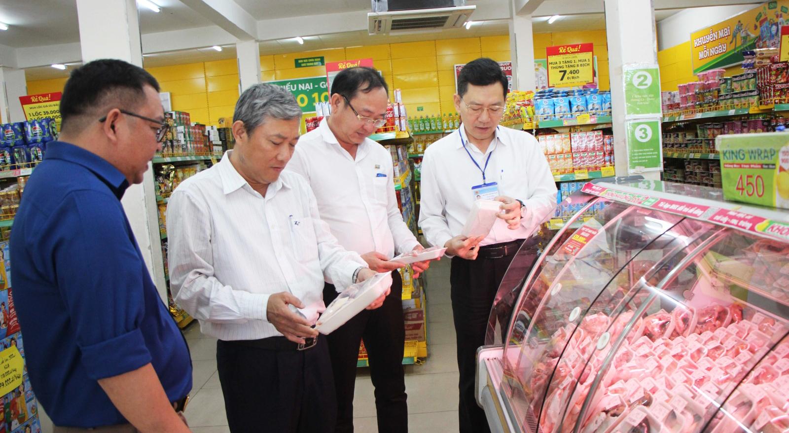 Kiểm tra an toàn thực phẩm trên địa bàn xã Núi Cấm