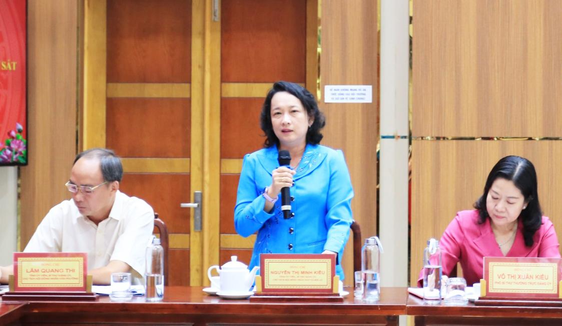 Bí thư Đảng ủy xã Hội An Nguyễn Thị Minh Kiều phát biểu ý kiến