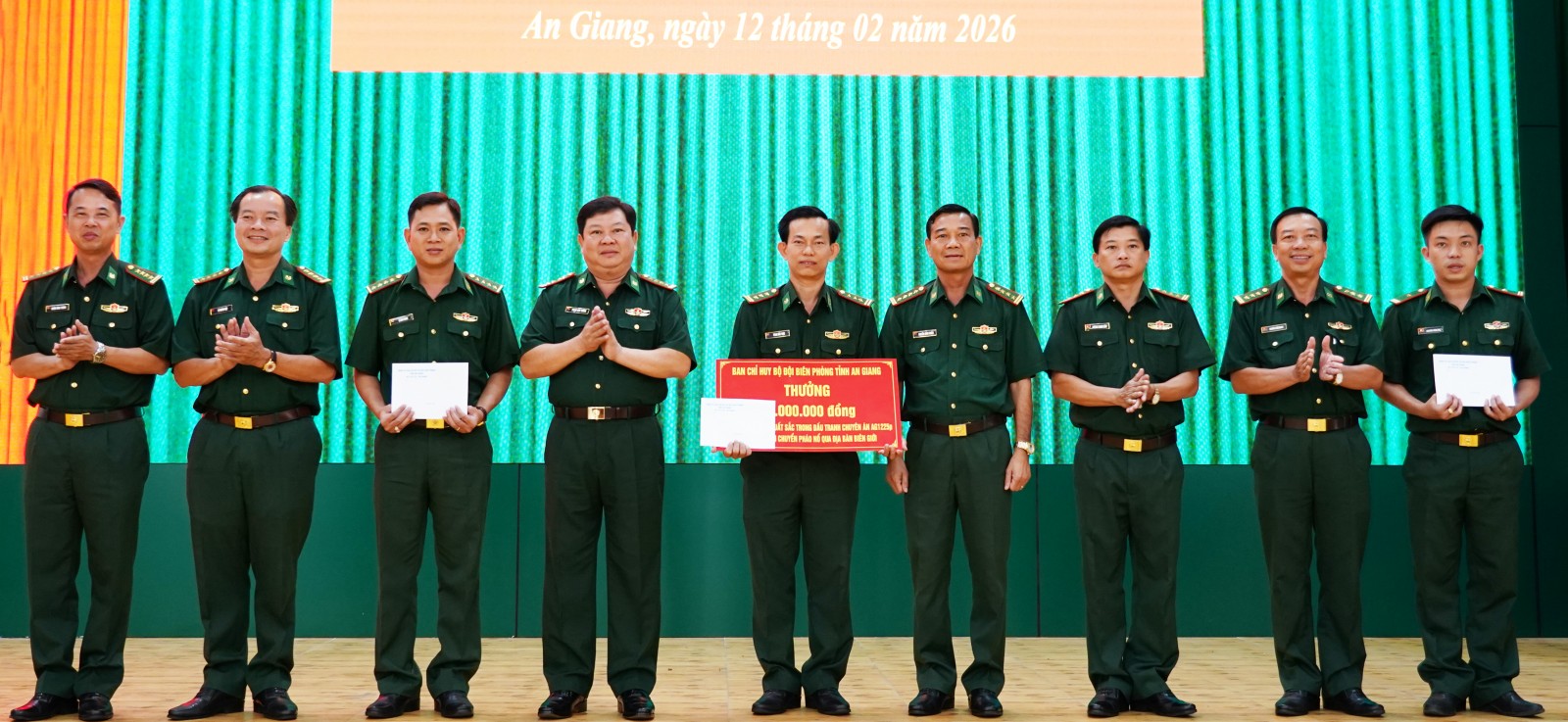 Ban Chỉ huy Bộ đội Biên phòng tỉnh An Giang khen thưởng nóng Chuyên án AG1225p