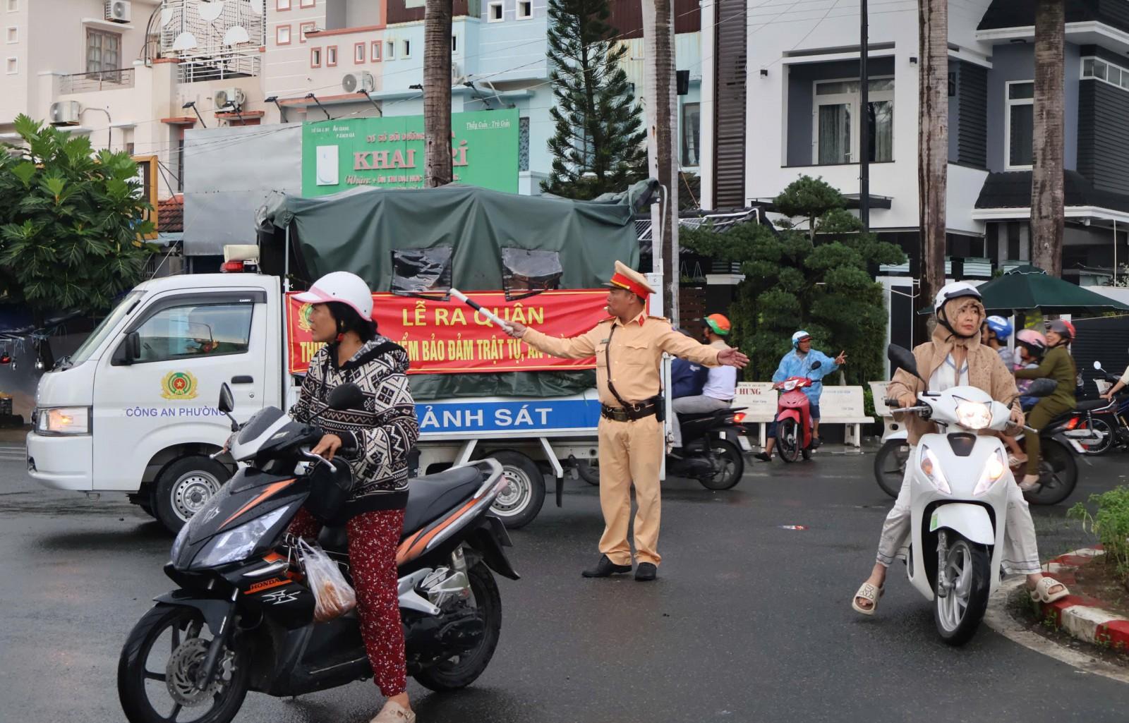 Chốt khu vực đường 3/2 - Lý Nhân Tông (vòng xoay cống sông Kiên)