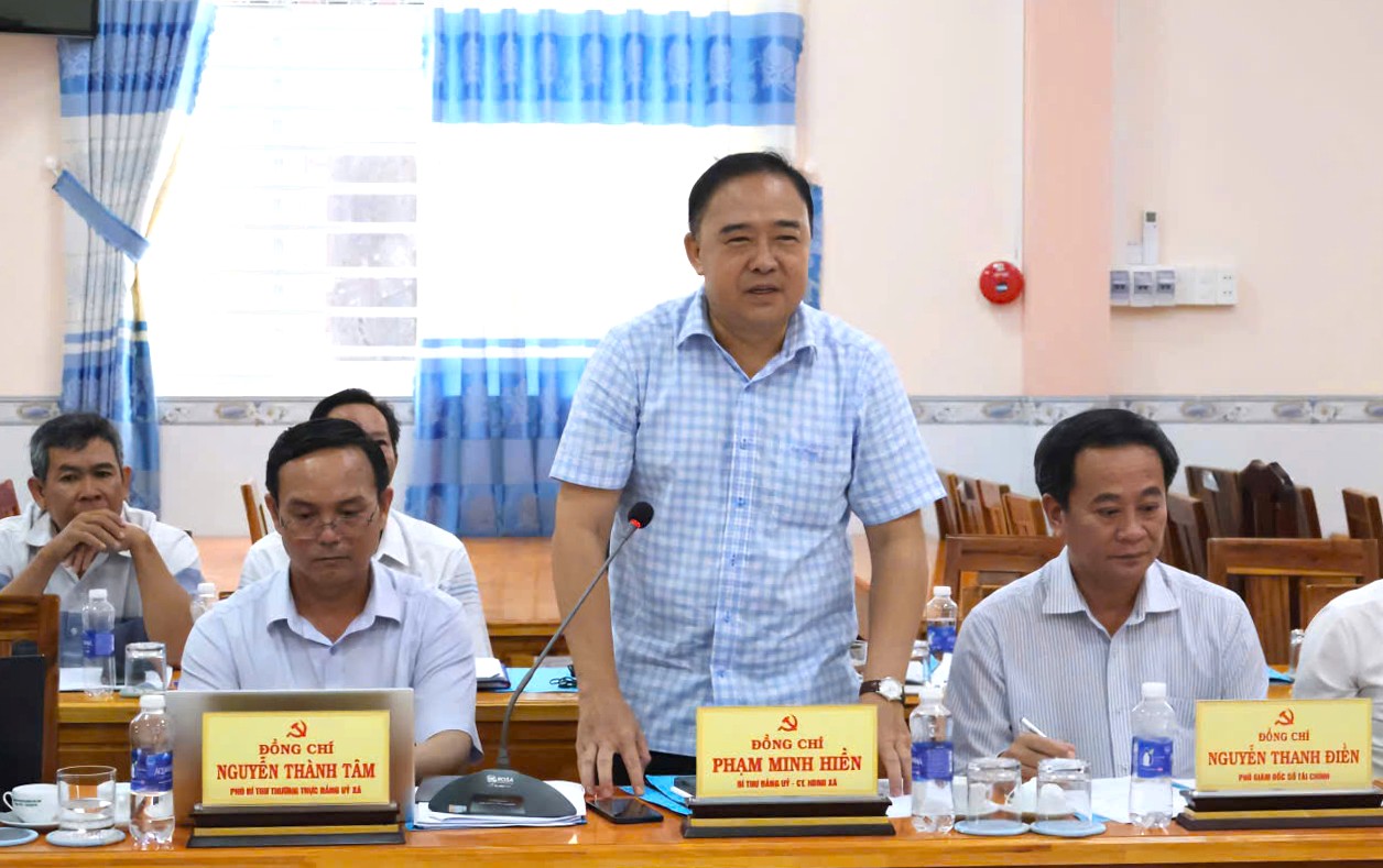 Ủy viên Trung ương Đảng, Phó trưởng Ban Tổ chức Trung ương Nguyễn Thành Tâm khảo sát mô hình chính quyền địa phương 2 cấp tại xã Ba Chúc