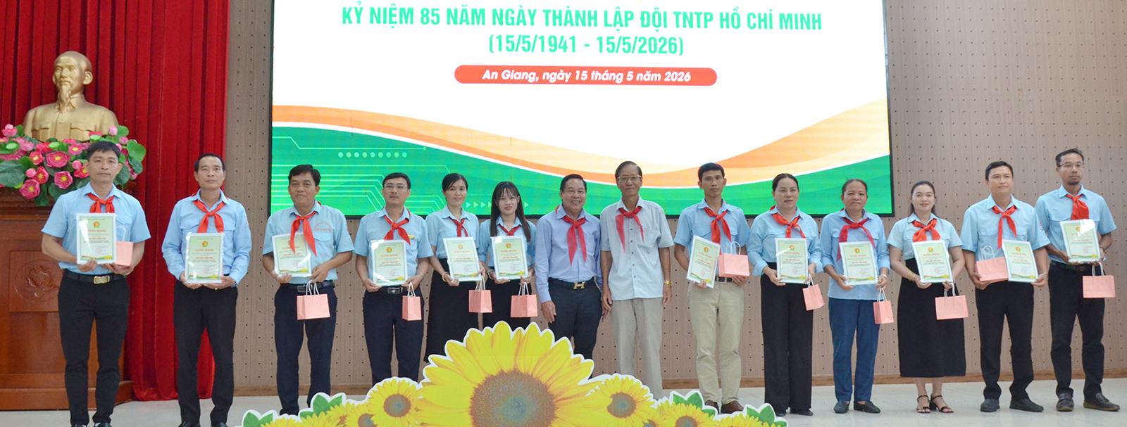 Họp mặt kỷ niệm 85 năm Ngày thành lập Đội Thiếu niên Tiền phong Hồ Chí Minh
