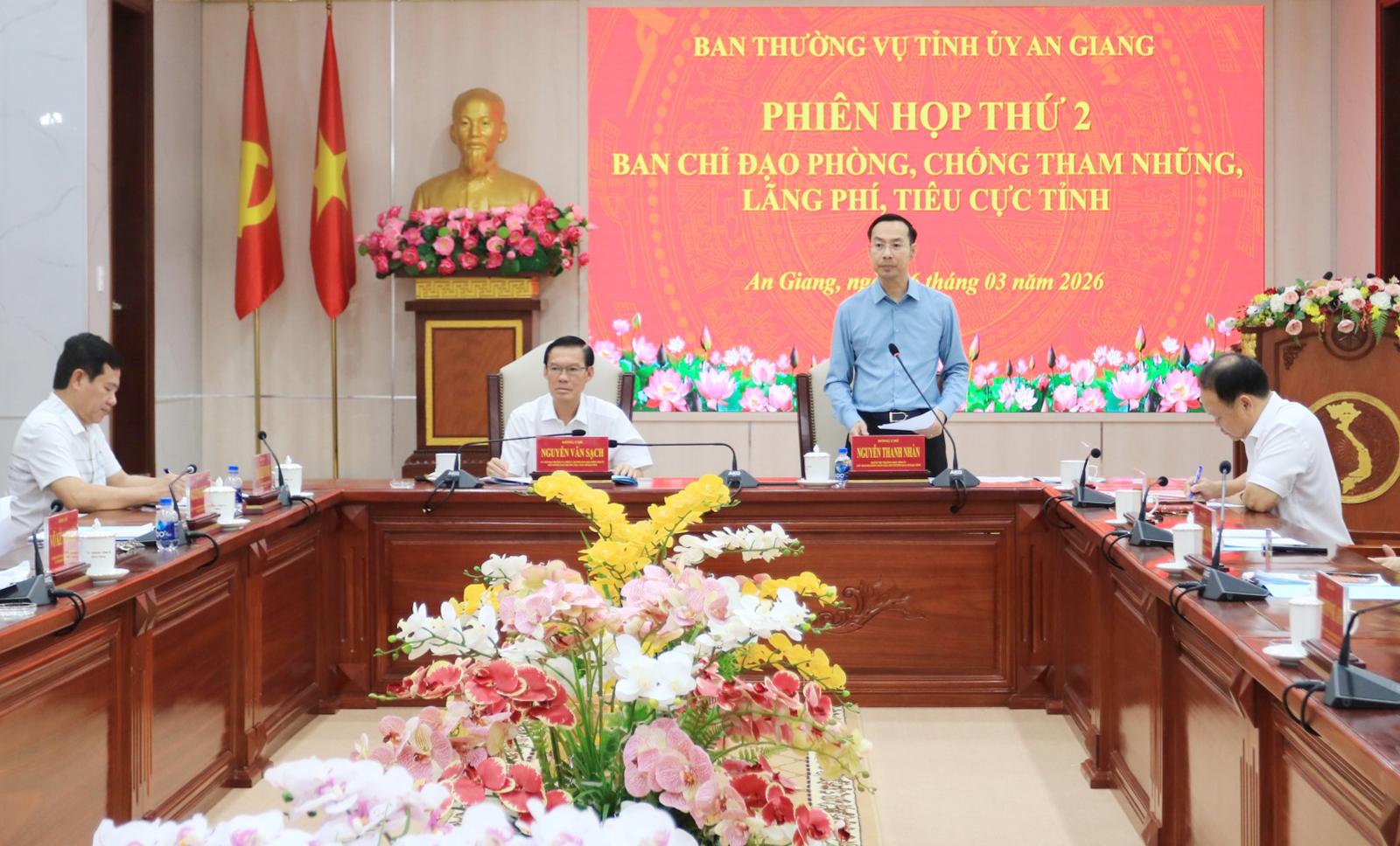 Phó Bí thư Thường trực Tỉnh ủy, Chủ tịch HĐND tỉnh, Phó Trưởng BCĐ PCTNLPTC tỉnh Nguyễn Thanh Nhàn phát biểu chỉ đạo