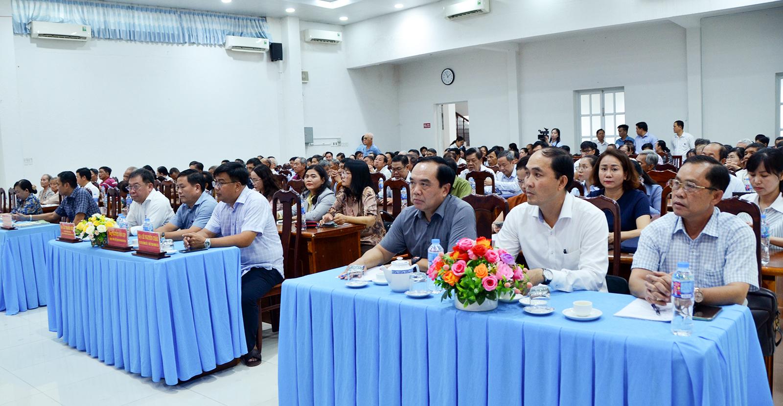 Đoàn Đại biểu Quốc hội tỉnh An Giang tiếp xúc cử tri xã Phú Tân