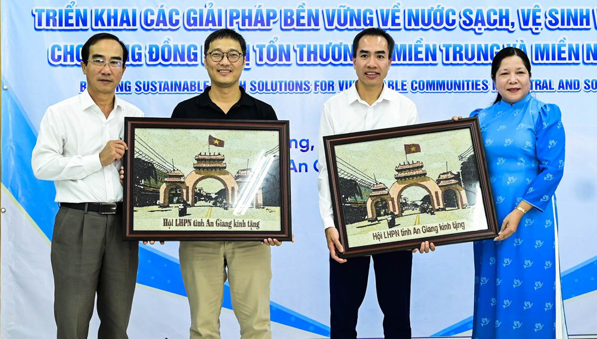 Khởi động dự án