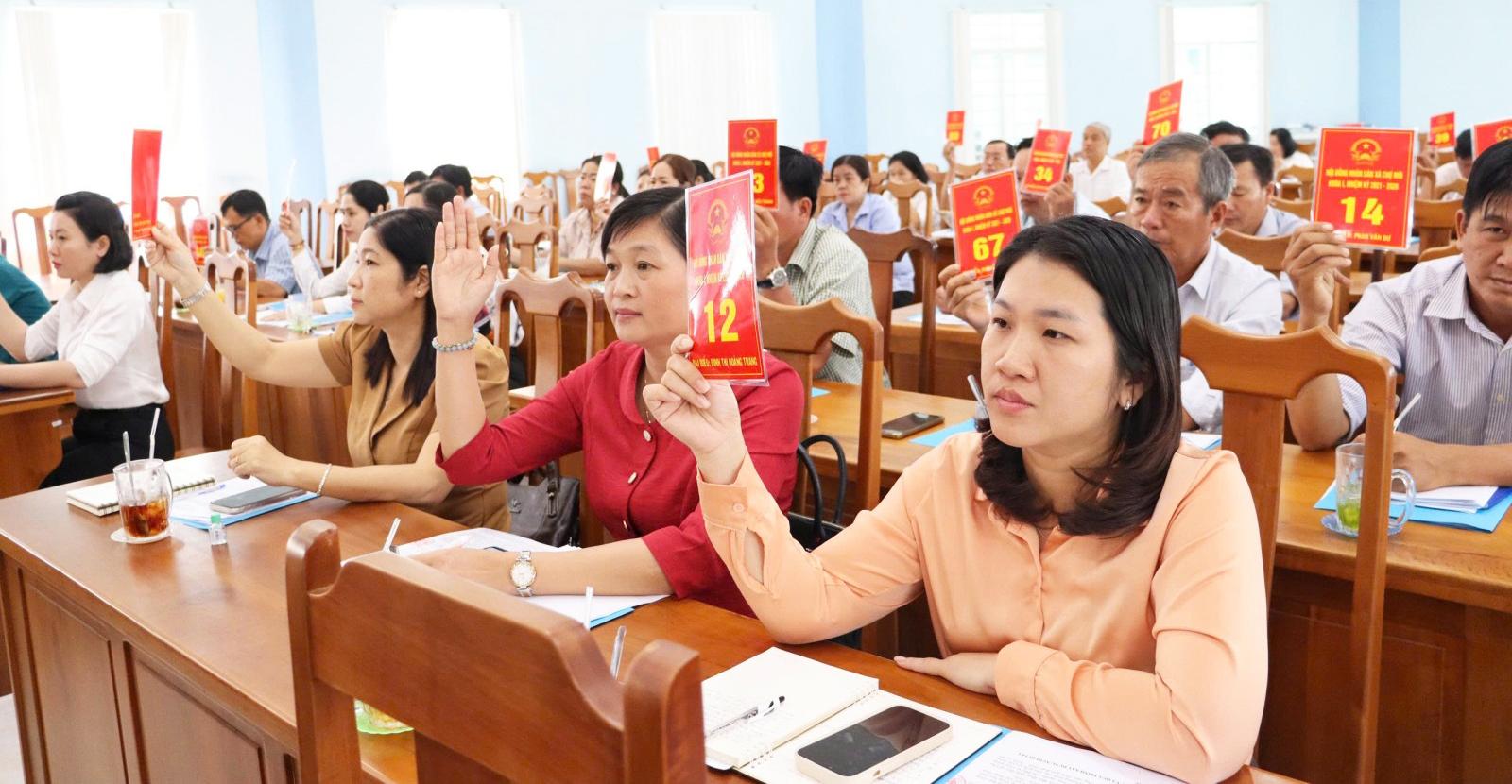 HĐND xã Chợ Mới điều chỉnh, bổ sung 8 chỉ tiêu phát triển kinh tế - xã hội năm 2026