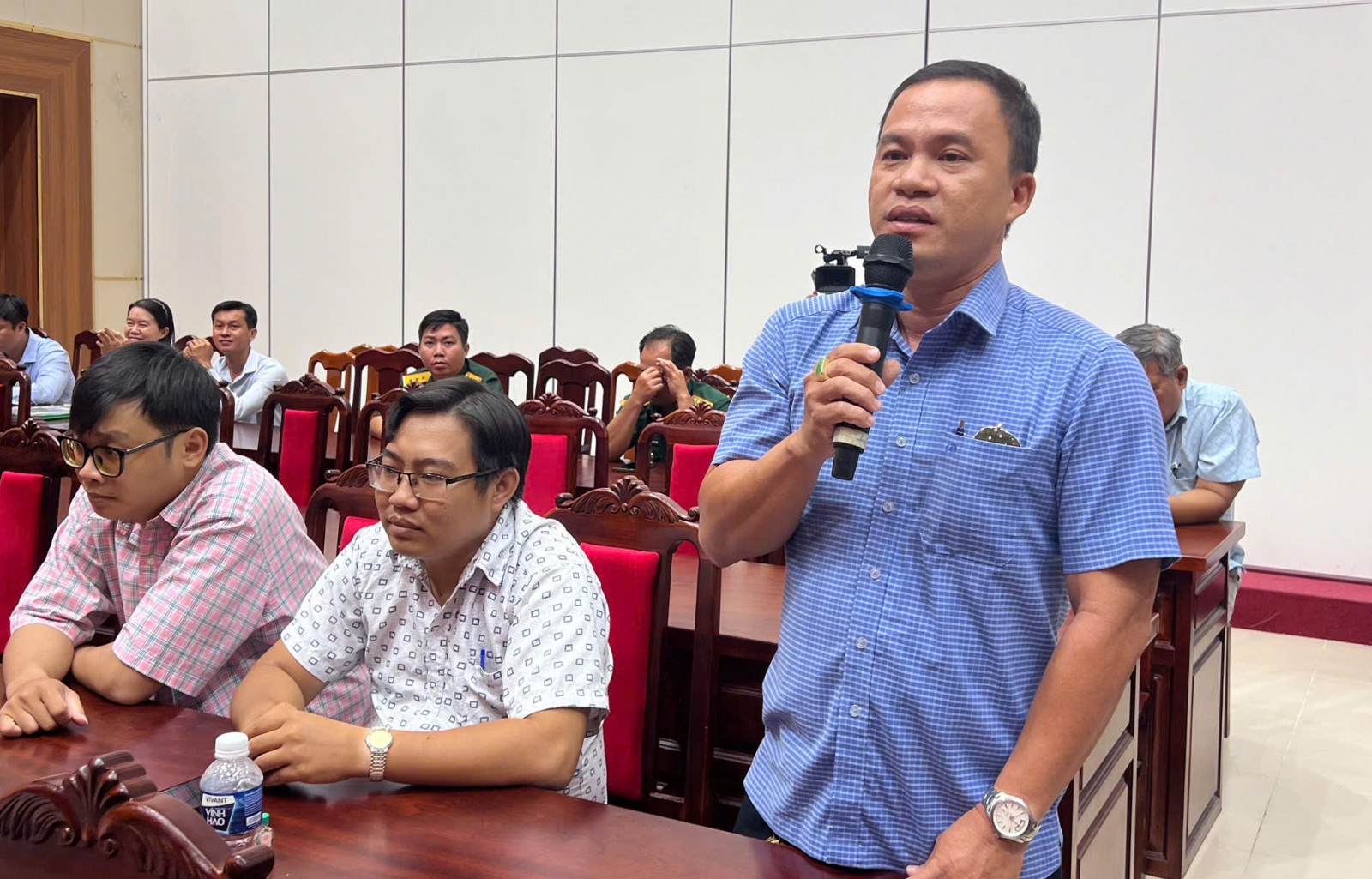 Cử tri Trần Văn Kiên trình bày ý kiến