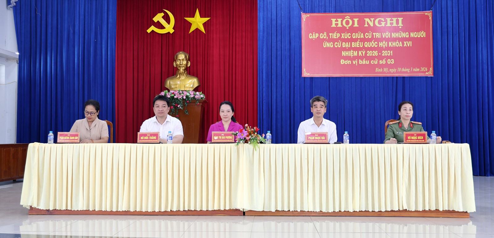 Ứng cử đại biểu Quốc hội tiếp xúc cử tri các xã: Bình Mỹ, Châu Phú, Vĩnh Gia, Ô Lâm