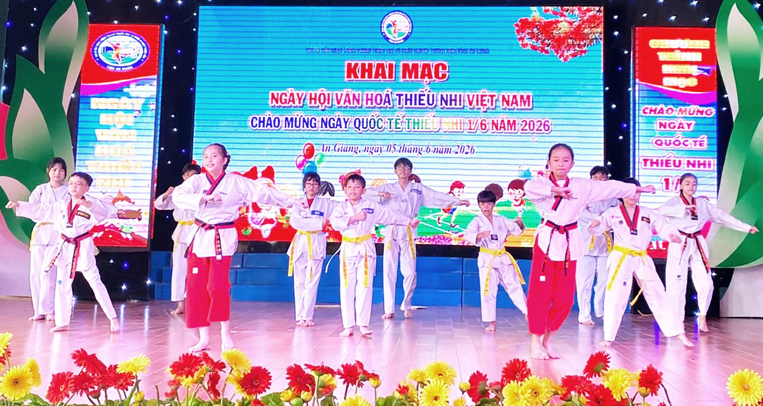 Hơn 200 thiếu nhi An Giang tham gia ngày hội văn hóa - thể thao