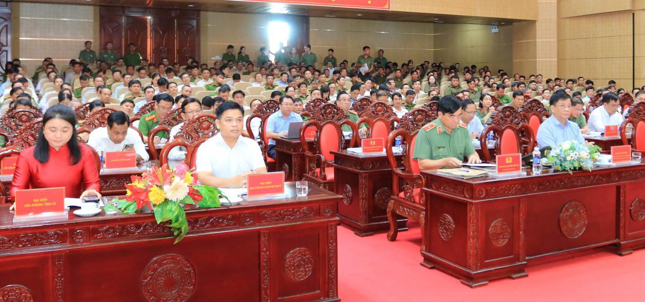 Đại biểu tham dự hội nghị