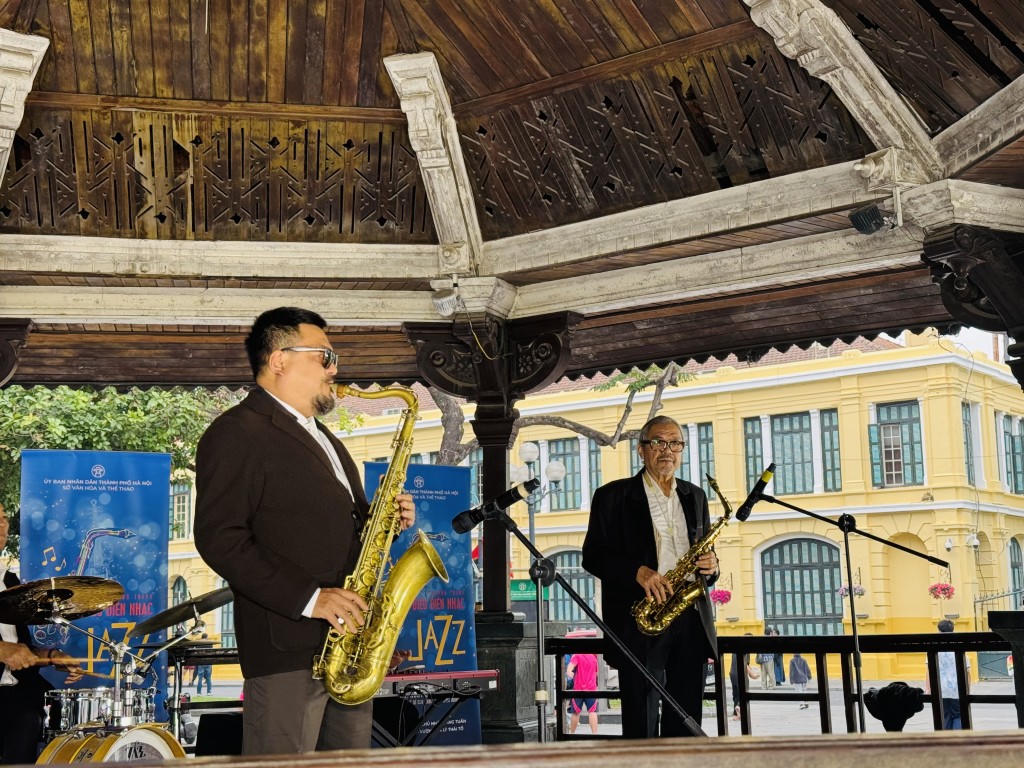 Di sản trong nhịp thở đương đại - Ảnh 1. Di sản trong nhịp thở đương đại - Ảnh 1.