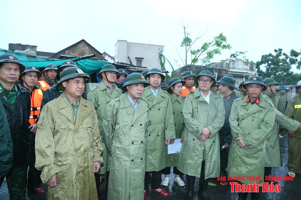 Phó Bí thư Thường trực Tỉnh ủy Lại Thế Nguyên kiểm tra công tác ứng phó bão số 5 tại các địa phương