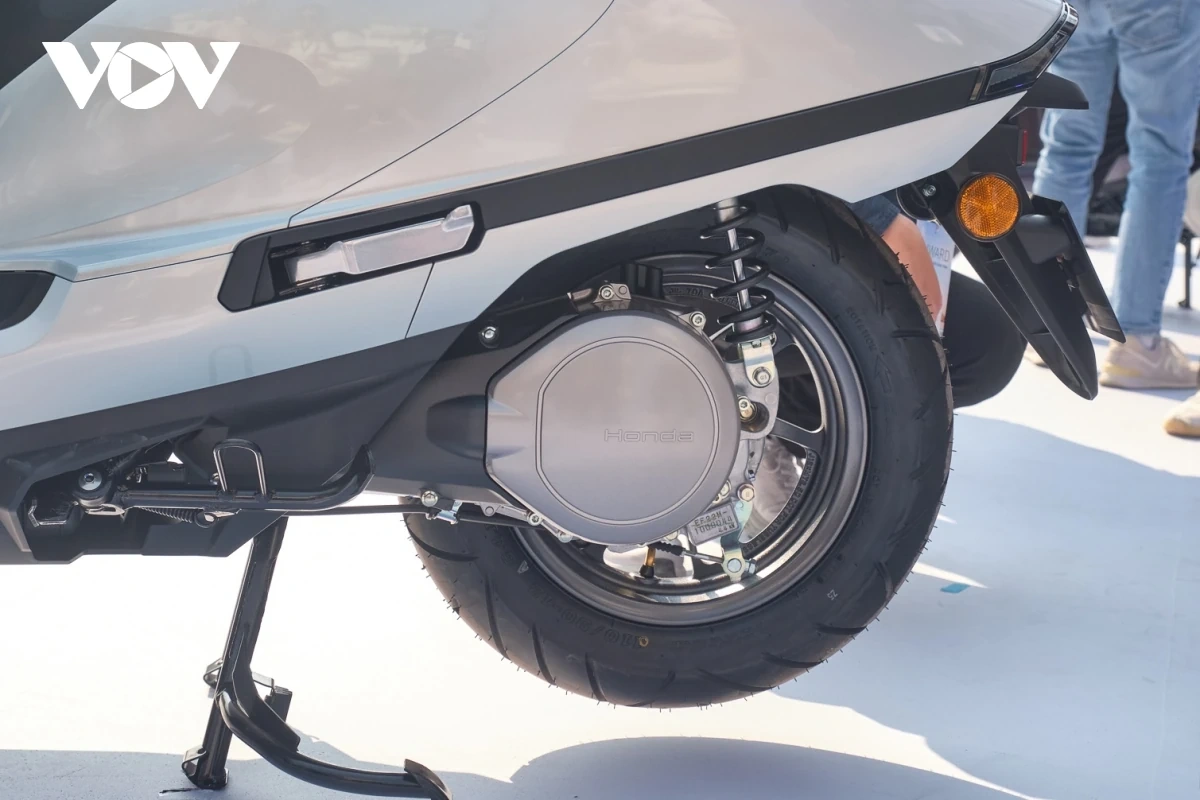 Honda Việt Nam ra mắt xe m&aacute;y điện UC3 v&agrave; c&ocirc;ng bố ch&iacute;nh s&aacute;ch b&aacute;n h&agrave;ng cho CUV e: