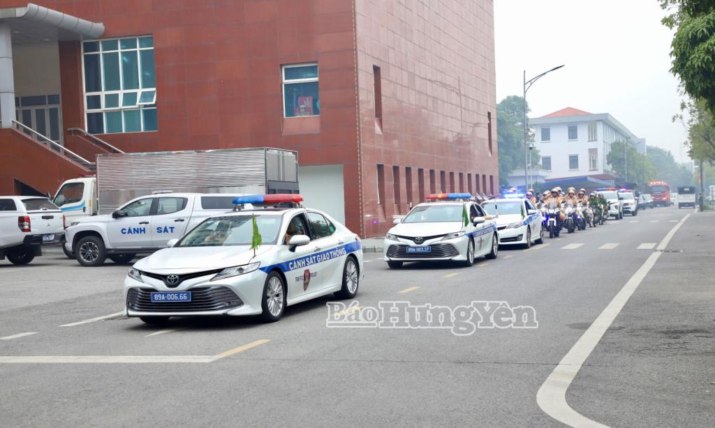 Công an tỉnh ra quân thực hiện đợt cao điểm.