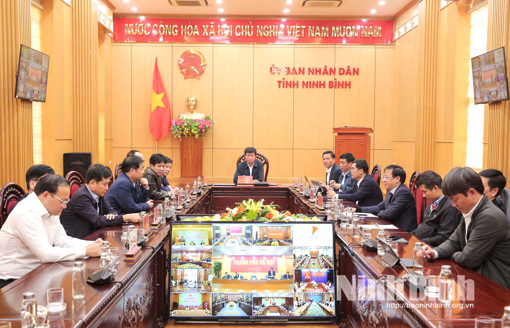 Quang cảnh hội nghị tại điểm cầu tỉnh Ninh B&igrave;nh.