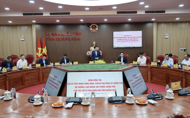 Đẩy mạnh cải cách TTHC, nâng cao chất lượng phục vụ người dân và doanh nghiệp- Ảnh 2. Đẩy mạnh cải cách TTHC, nâng cao chất lượng phục vụ người dân và doanh nghiệp- Ảnh 2.