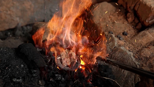 Gìn giữ nghề chạm bạc - Nét đẹp văn hóa của người Nùng - Ảnh 5.