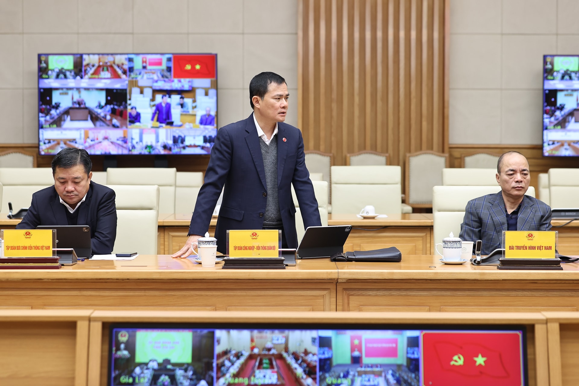 Thủ tướng: Hỗ trợ thêm 5-10 triệu đồng với các hộ dân được xây, sửa nhà sau thiên tai- Ảnh 6. Thủ tướng: Hỗ trợ thêm 5-10 triệu đồng với các hộ dân được xây, sửa nhà sau thiên tai- Ảnh 6.