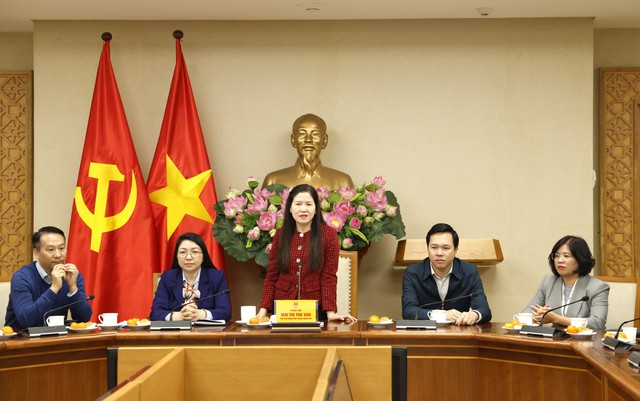 VPCP ch&uacute;c mừng 80 năm Ng&agrave;y truyền thống ng&agrave;nh Lưu trữ Việt Nam- Ảnh 1.