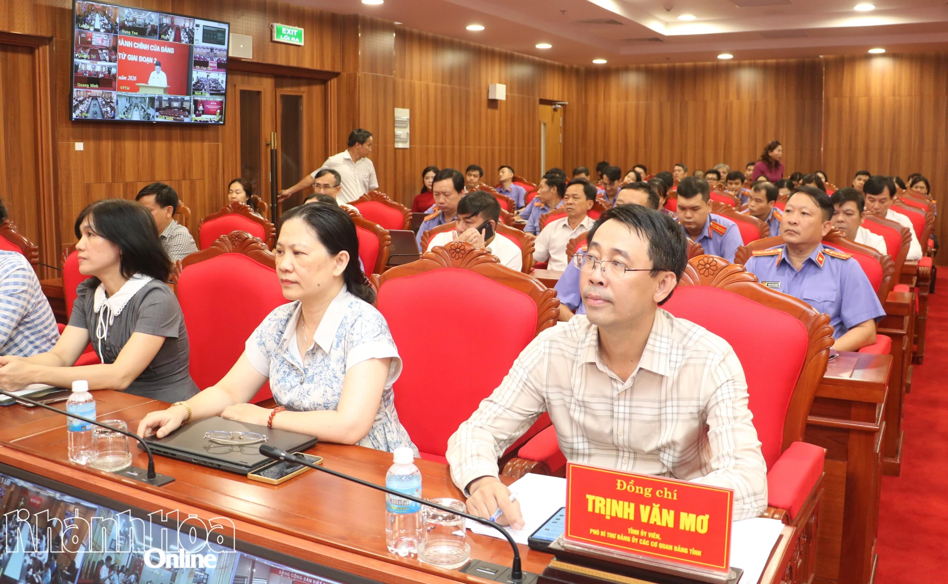 Các đại biểu tham dự tại điểm cầu Đảng ủy các cơ quan Đảng tỉnh..