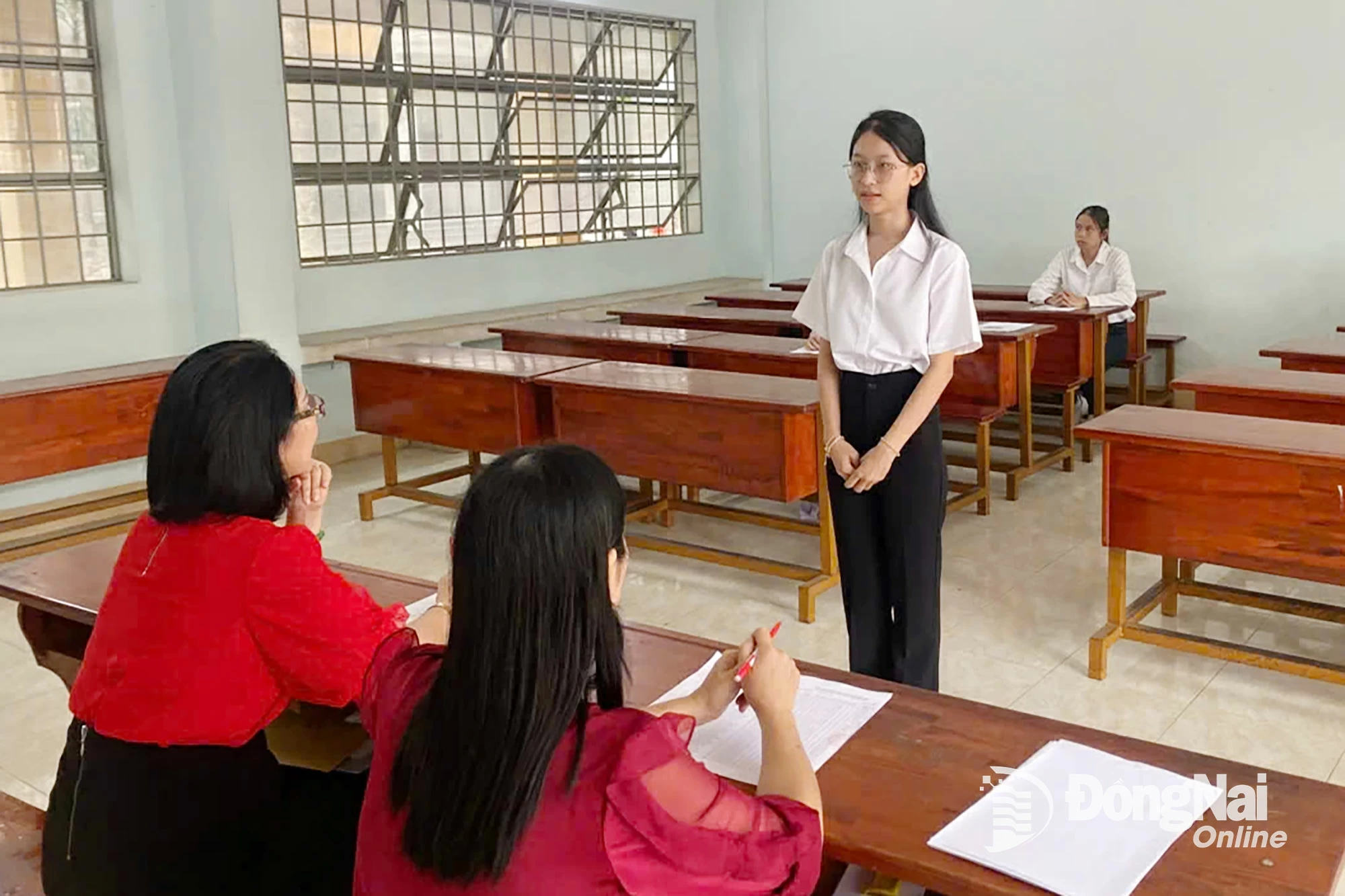 Thí sinh thi môn Kể chuyện trong Kỳ thi tuyển sinh năng khiếu ngành Giáo dục mầm non năm 2025 của Trường đại học Đồng Nai. Ảnh: Hải Yến