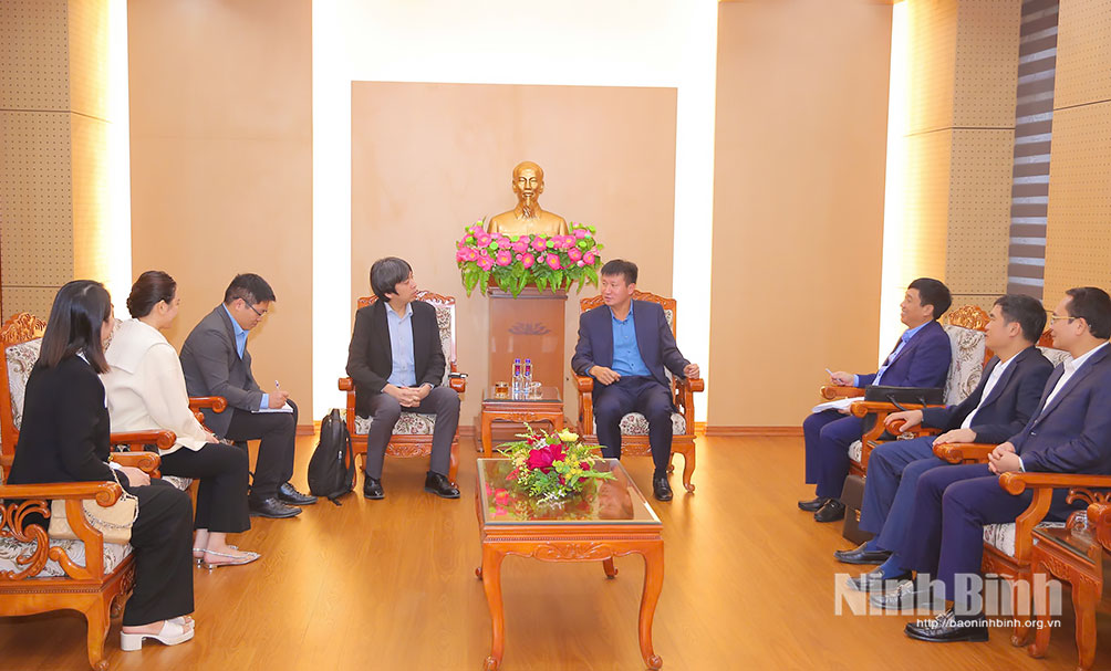 Quang cảnh buổi tiếp tiếp và làm việc.