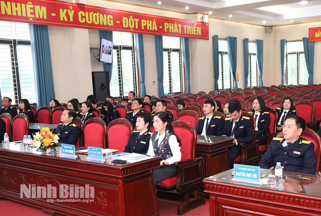 C&aacute;c đại biểu dự hội nghị.