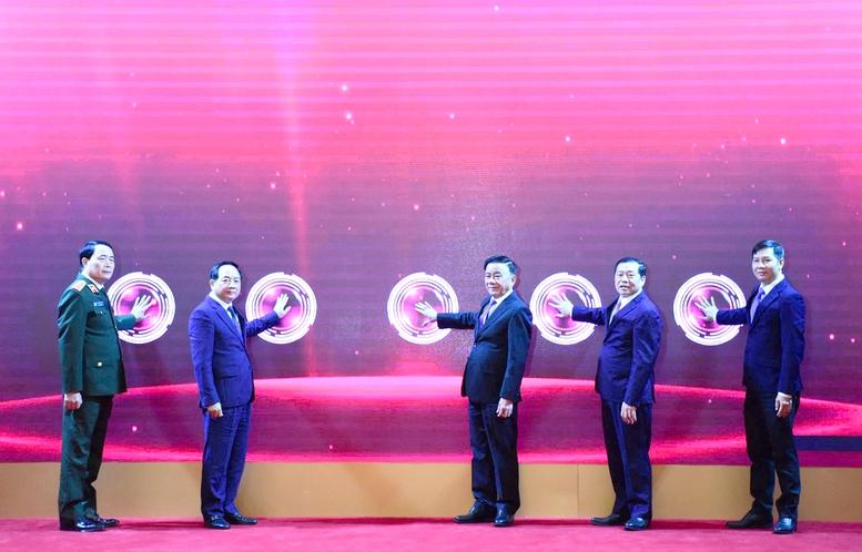 Ra mắt ứng dụng di động Tuy&ecirc;n gi&aacute;o v&agrave; D&acirc;n vận- Ảnh 2.