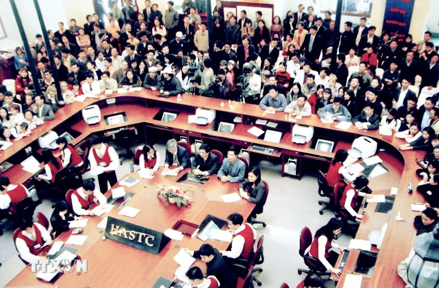 Đại hội IX của Đảng: Mở đường tiến vào thế kỷ mới, thiên niên kỷ mới