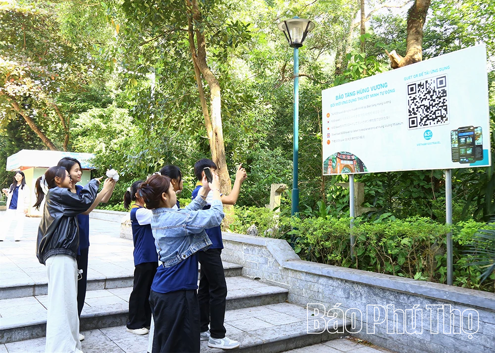 Chuyển đổi số - động lực để du lịch Đất Tổ vươn xa