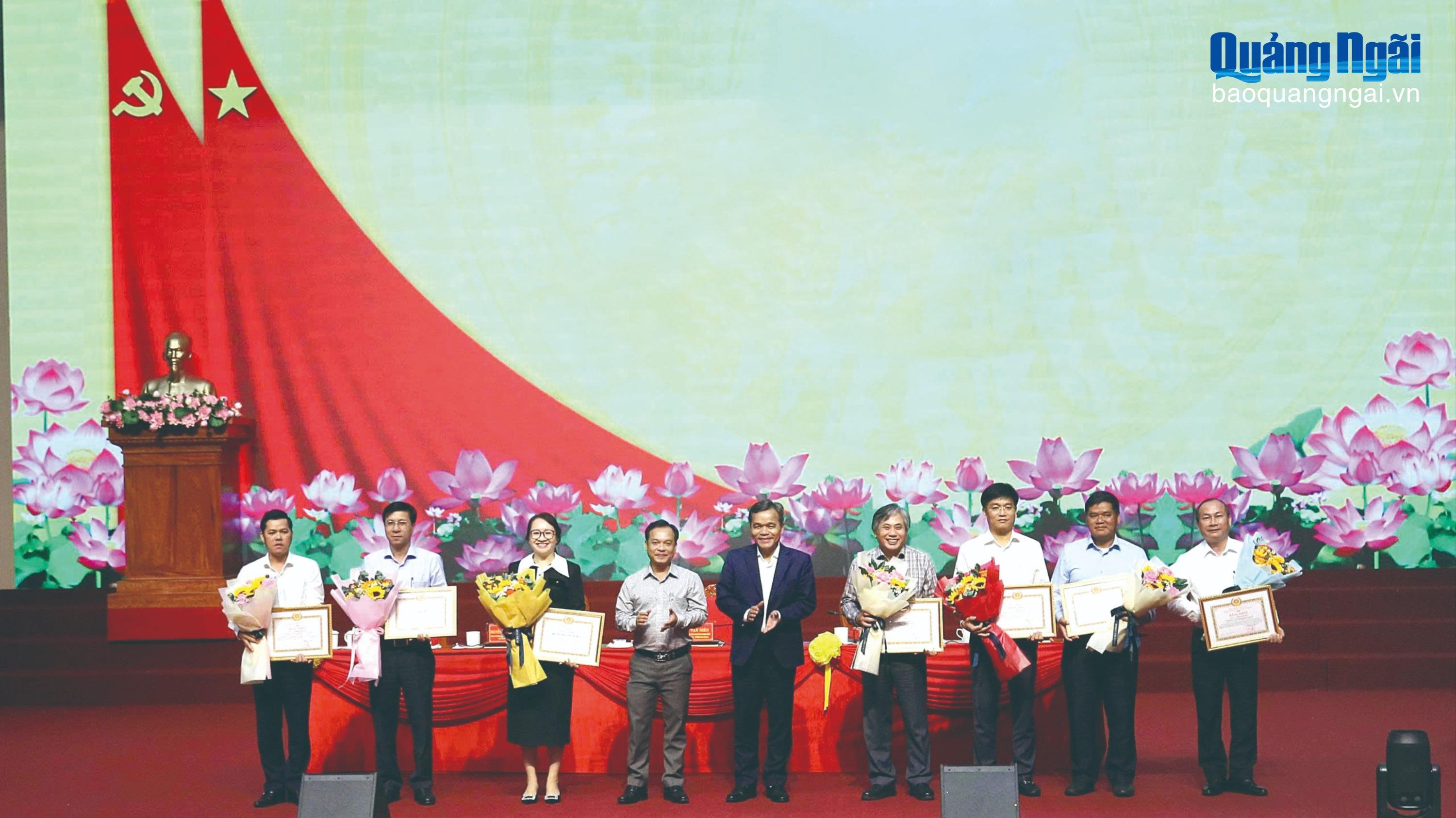 B&aacute;o v&agrave; Ph&aacute;t thanh, Truyền h&igrave;nh Quảng Ng&atilde;i