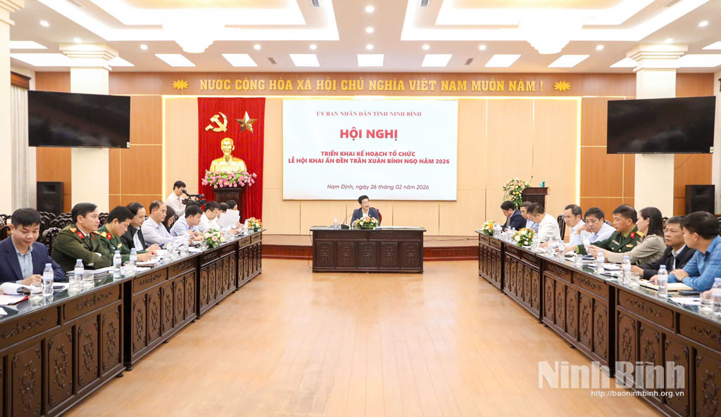 Quang cảnh hội nghị UBND tỉnh họp bàn công tác chuẩn bị tổ chức Lễ hội Khai ấn Đền Trần Xuân Bính Ngọ năm 2026. Ảnh: Khánh Dũng