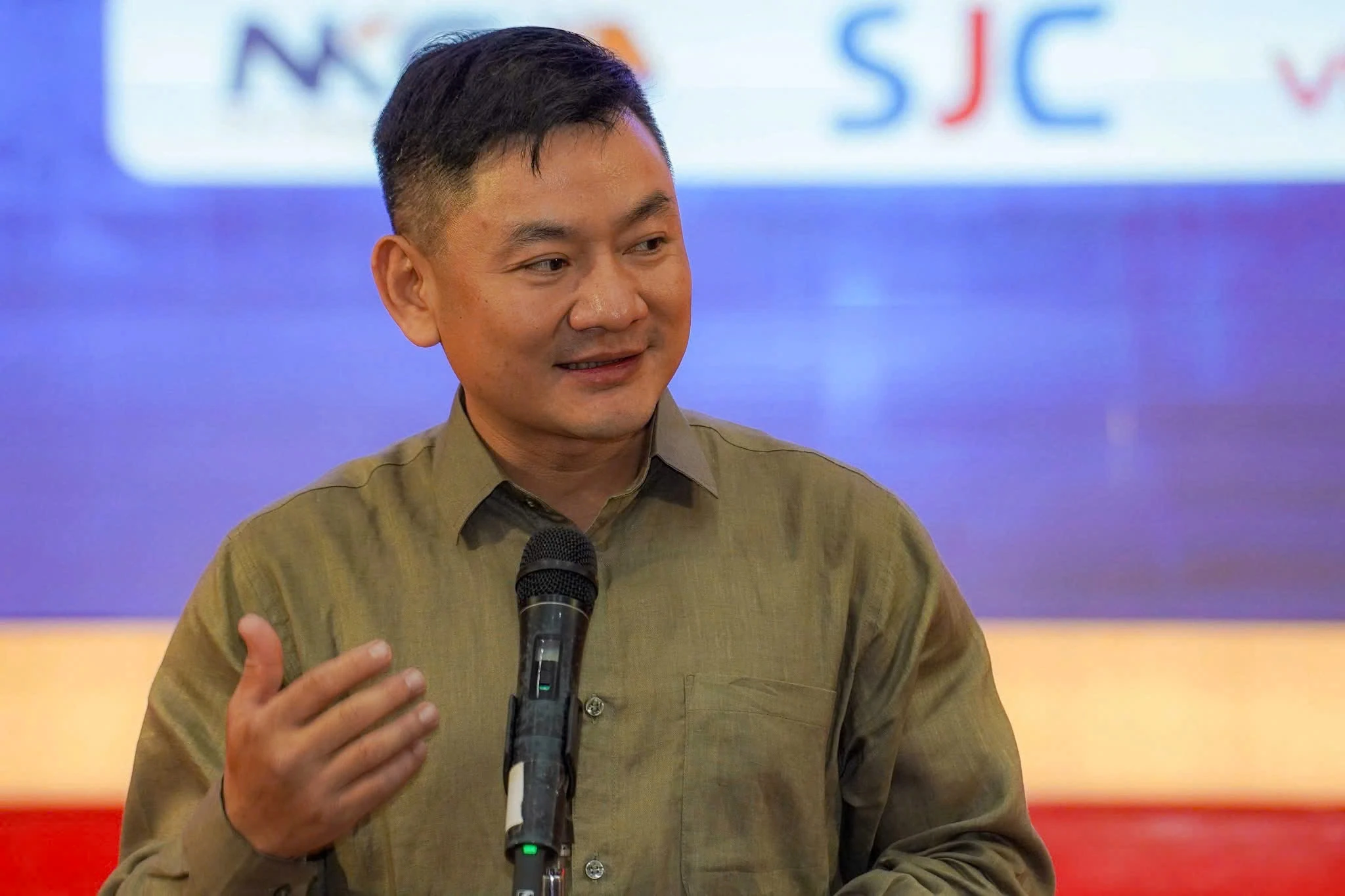 Nhiều trang mạng xã hội thu lợi nhuận từ đánh cắp thông tin báo chí