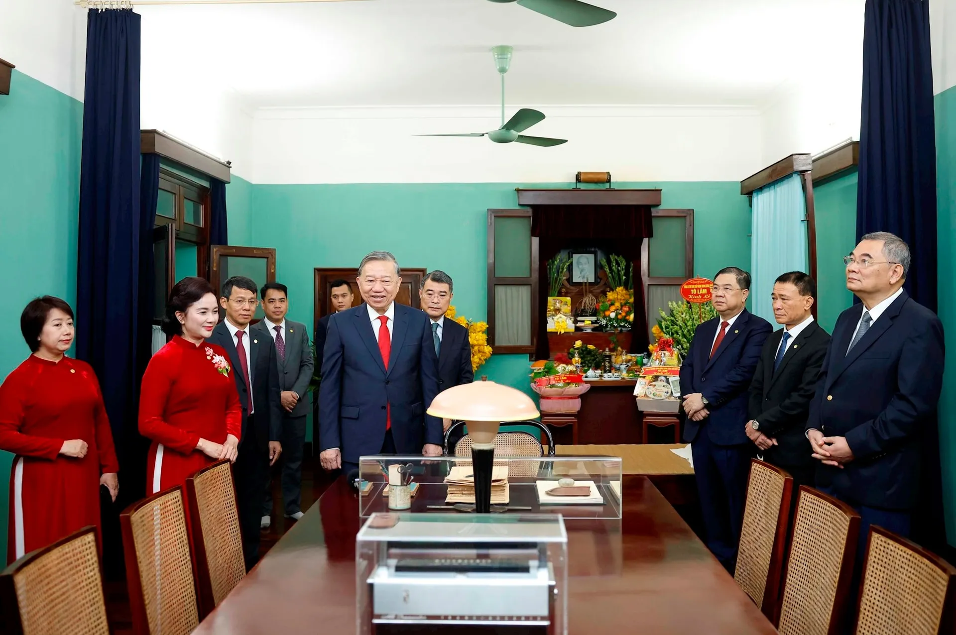 Viết tiếp bản hùng ca thời đại Hồ Chí Minh