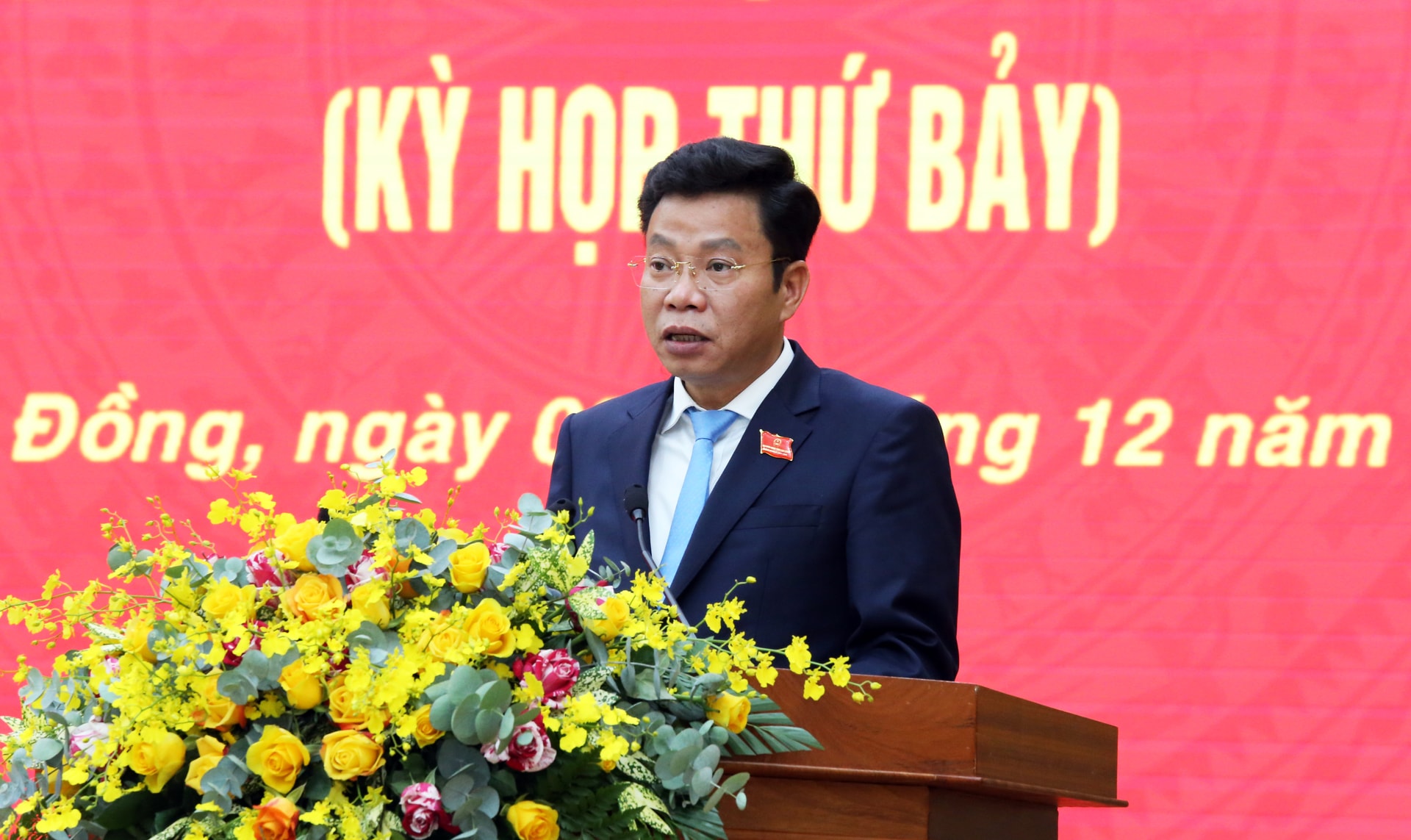 Đồng chí Lưu Văn Trung, Phó Bí thư Tỉnh ủy, Chủ tịch HĐND tỉnh phát biểu kết thúc Phiên thảo luận