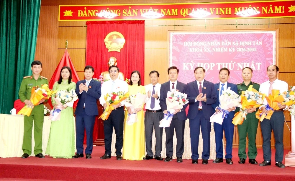 Xã Định Tân tổng kết công tác bầu cử ĐBQH khóa XVI và HĐND các cấp