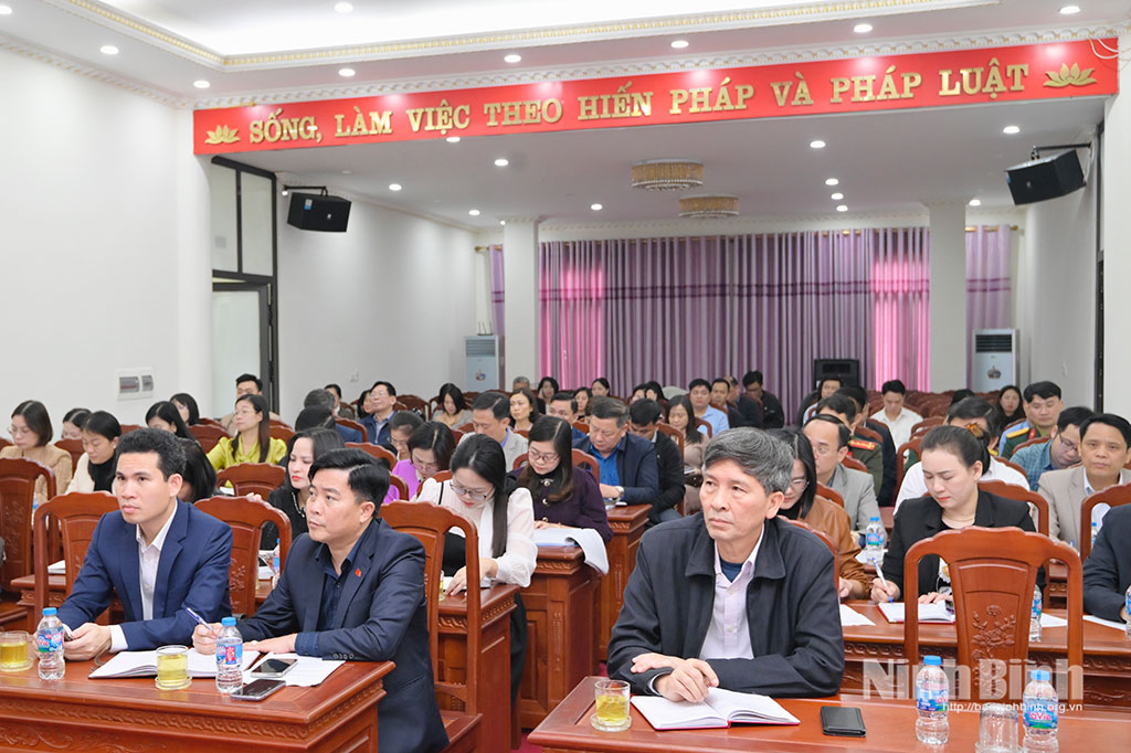 C&aacute;c đại biểu tham dự hội nghị.